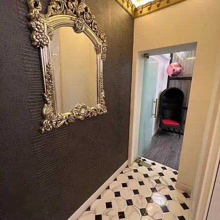 Park Apartment